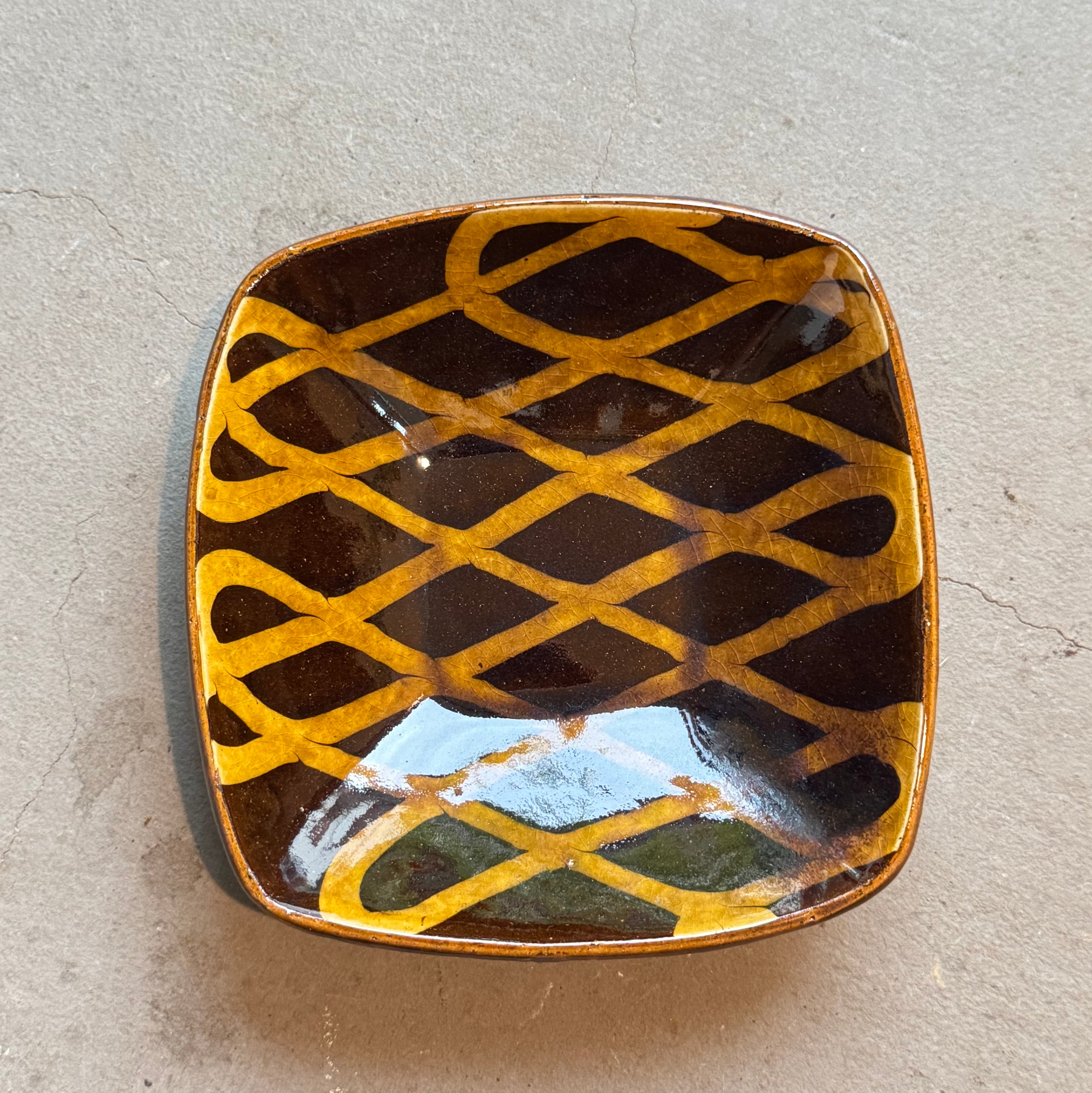 齊藤十郎/ スリップウェア角皿/a