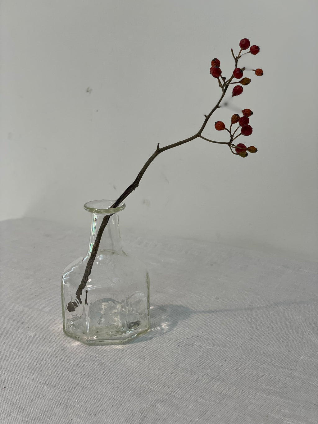 八角小瓶／石川昌浩