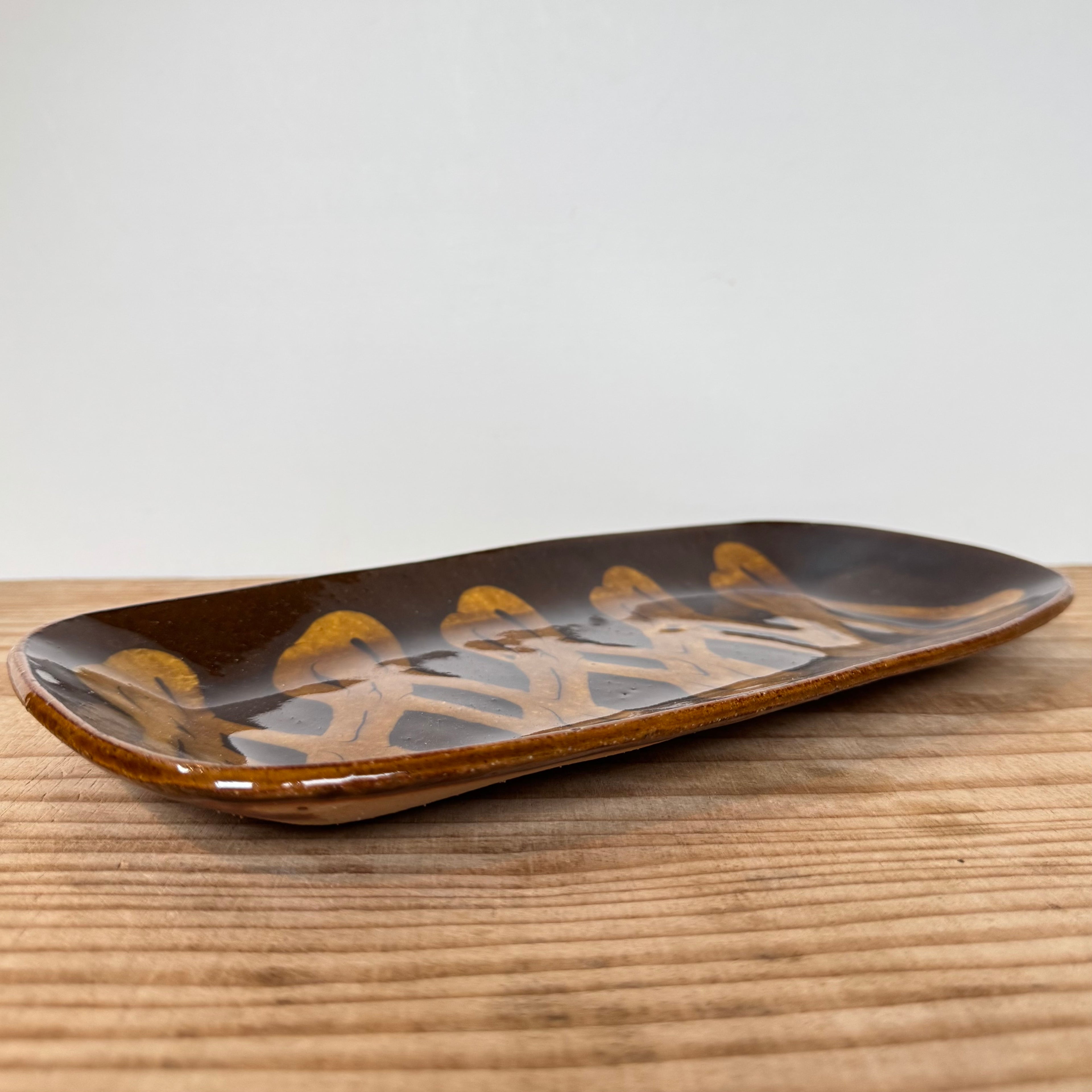 齊藤十郎/ スリップウェアさんま皿 /b