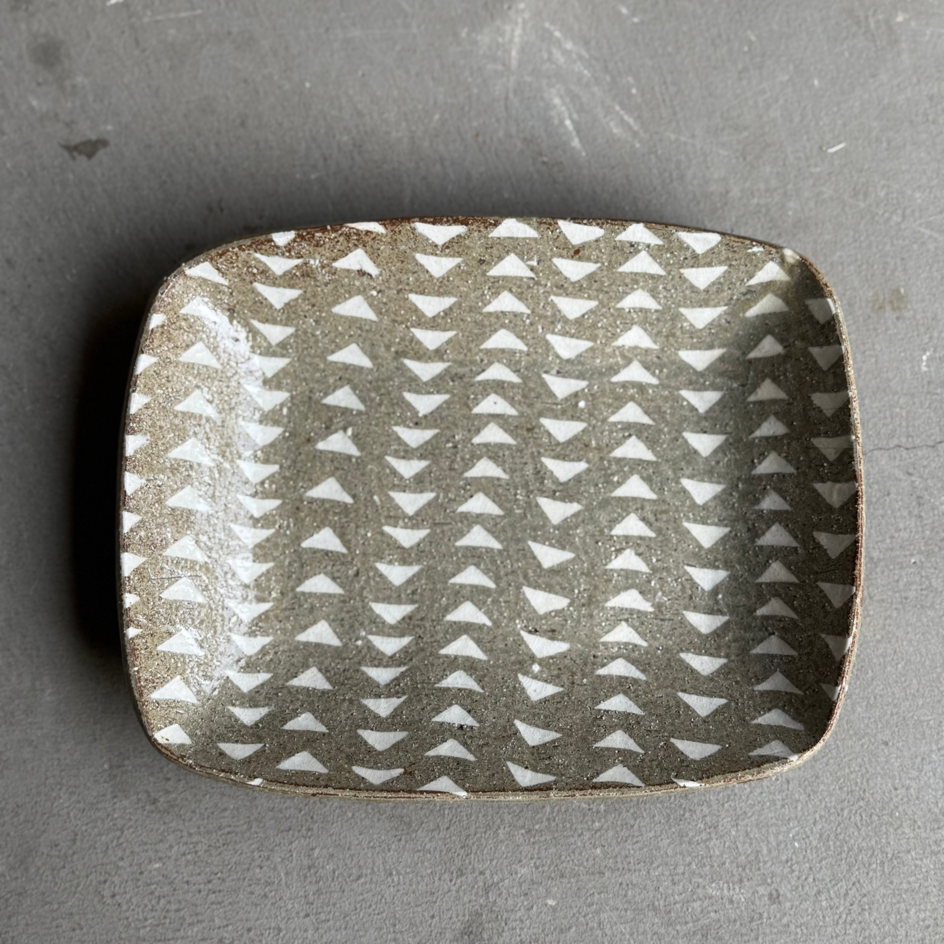 齊藤十郎/ 象嵌角カレー皿(サンカク)