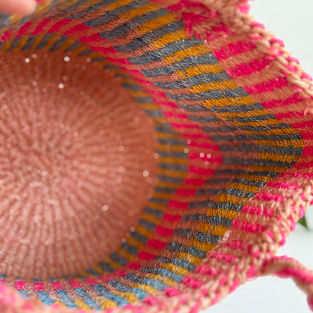 サイザルバッグ  カラフルストライプピンク８インチ