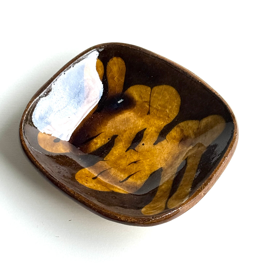 スリップ角皿(小)