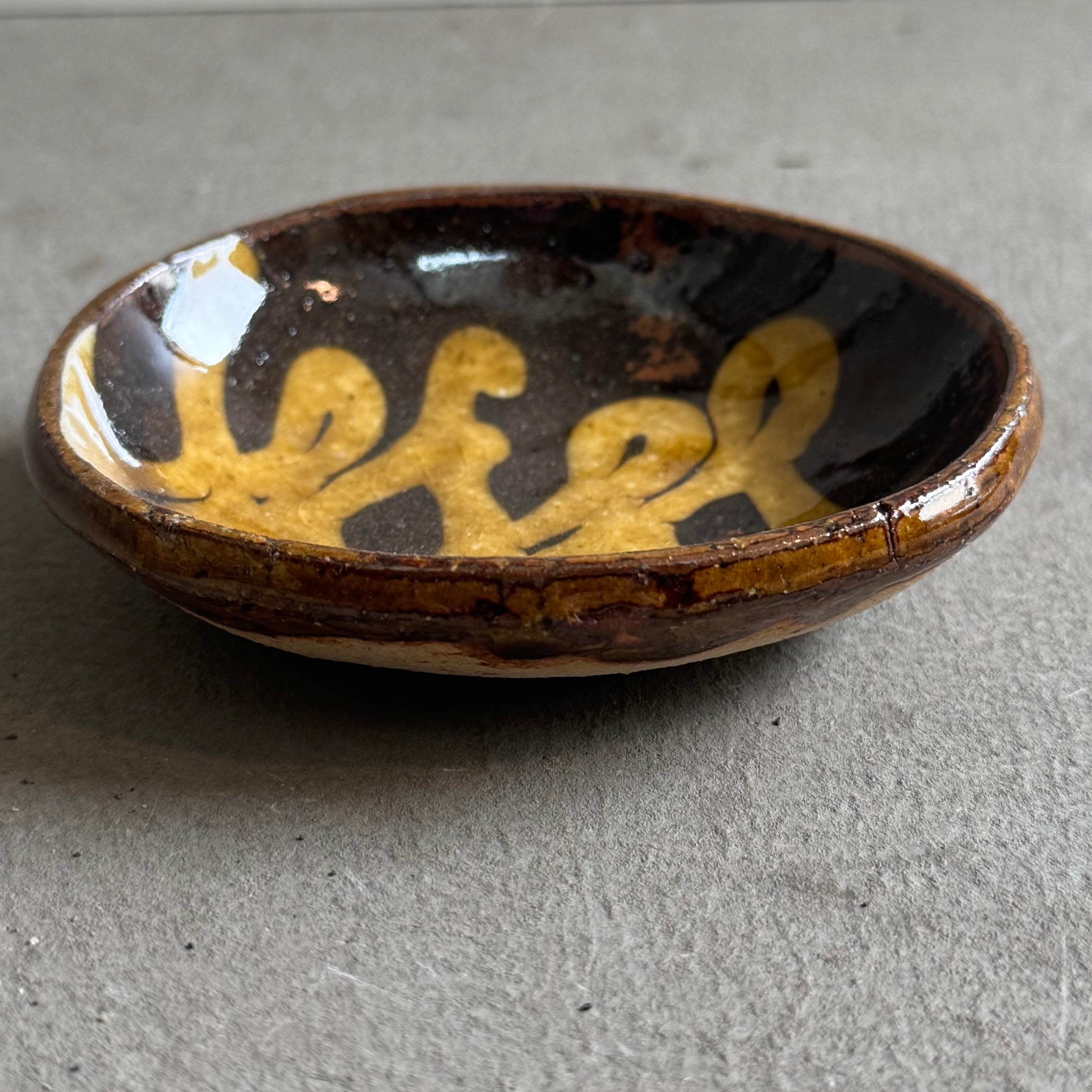 齊藤十郎/ スリップ小皿d