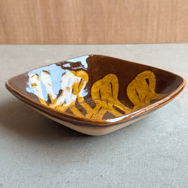 齊藤十郎/ スリップウェア角皿(2本グルグル)