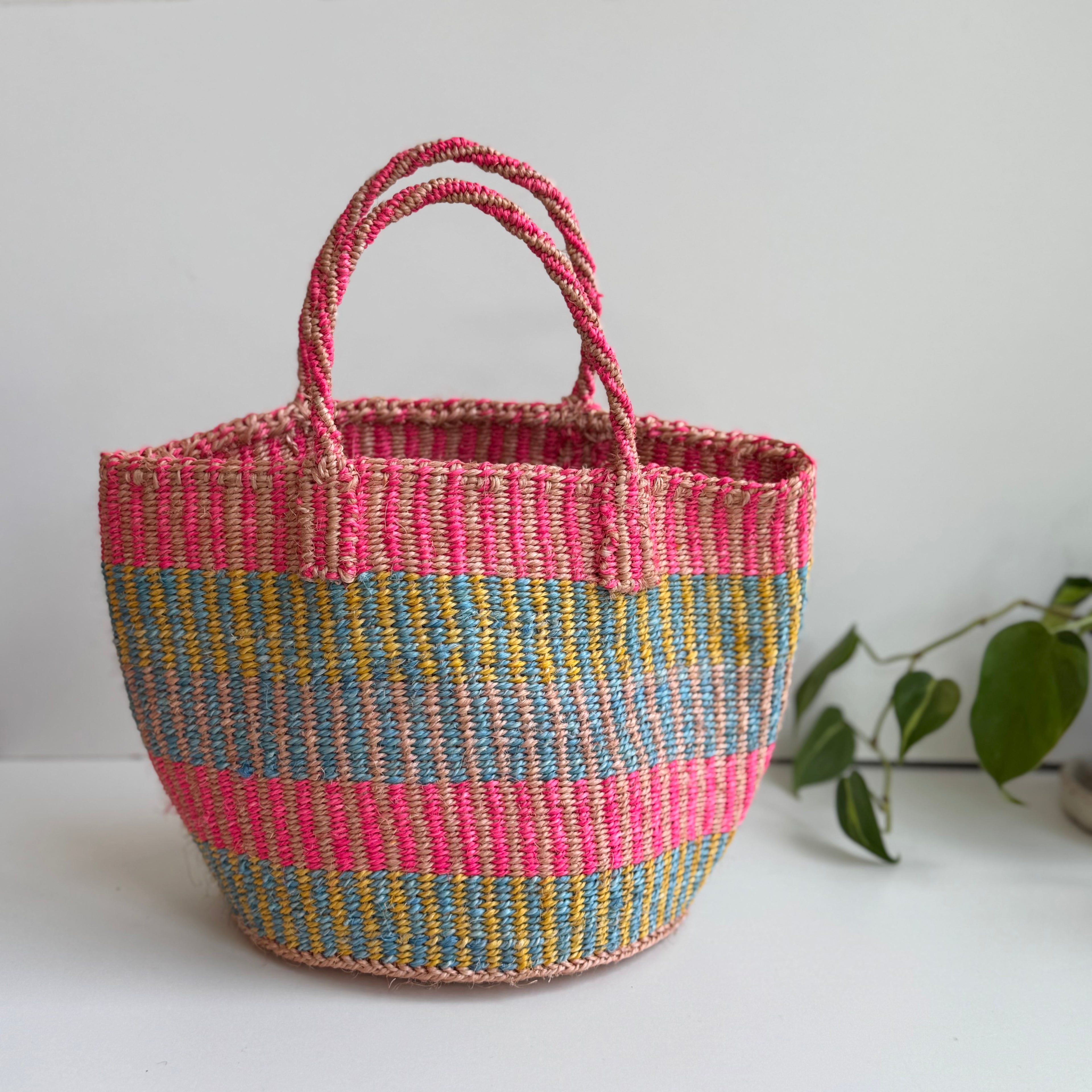 サイザルバッグ  カラフルストライプピンク８インチ