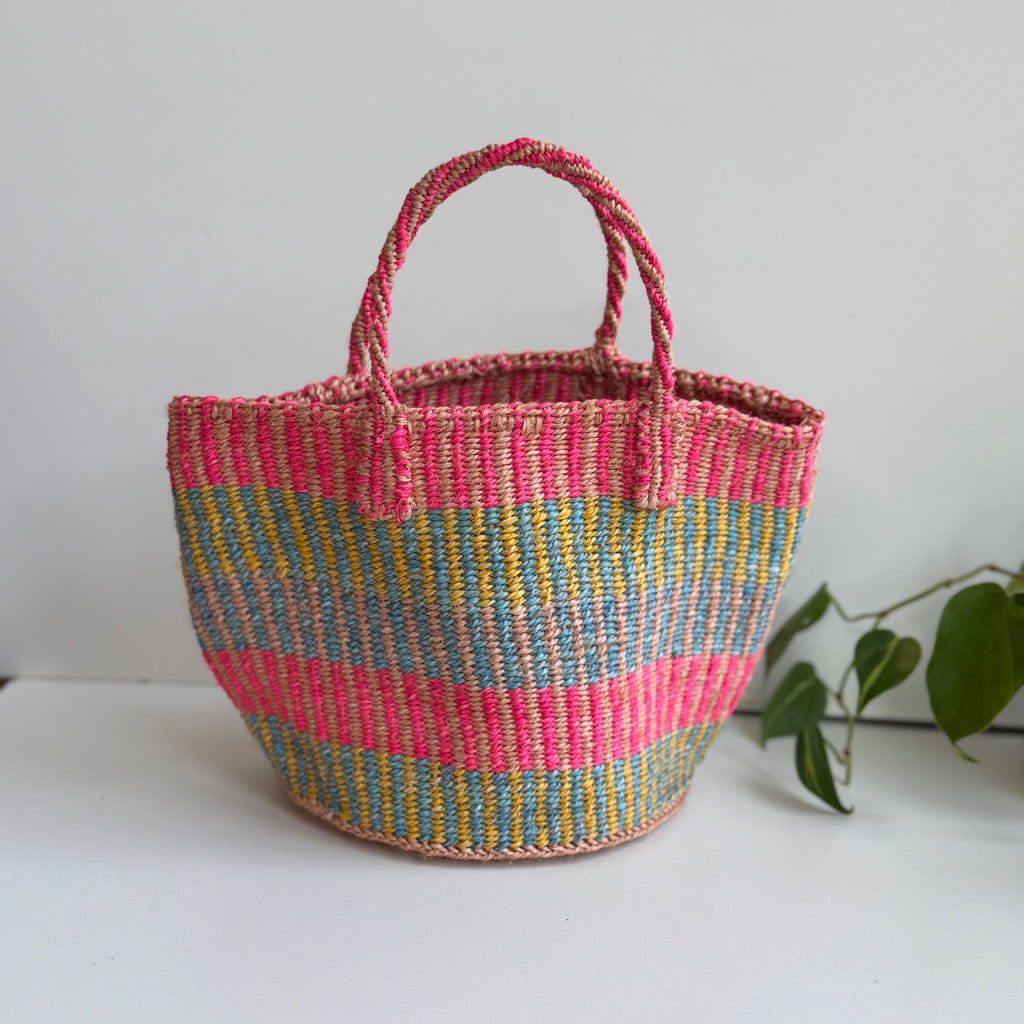 サイザルバッグ  カラフルストライプピンク８インチ