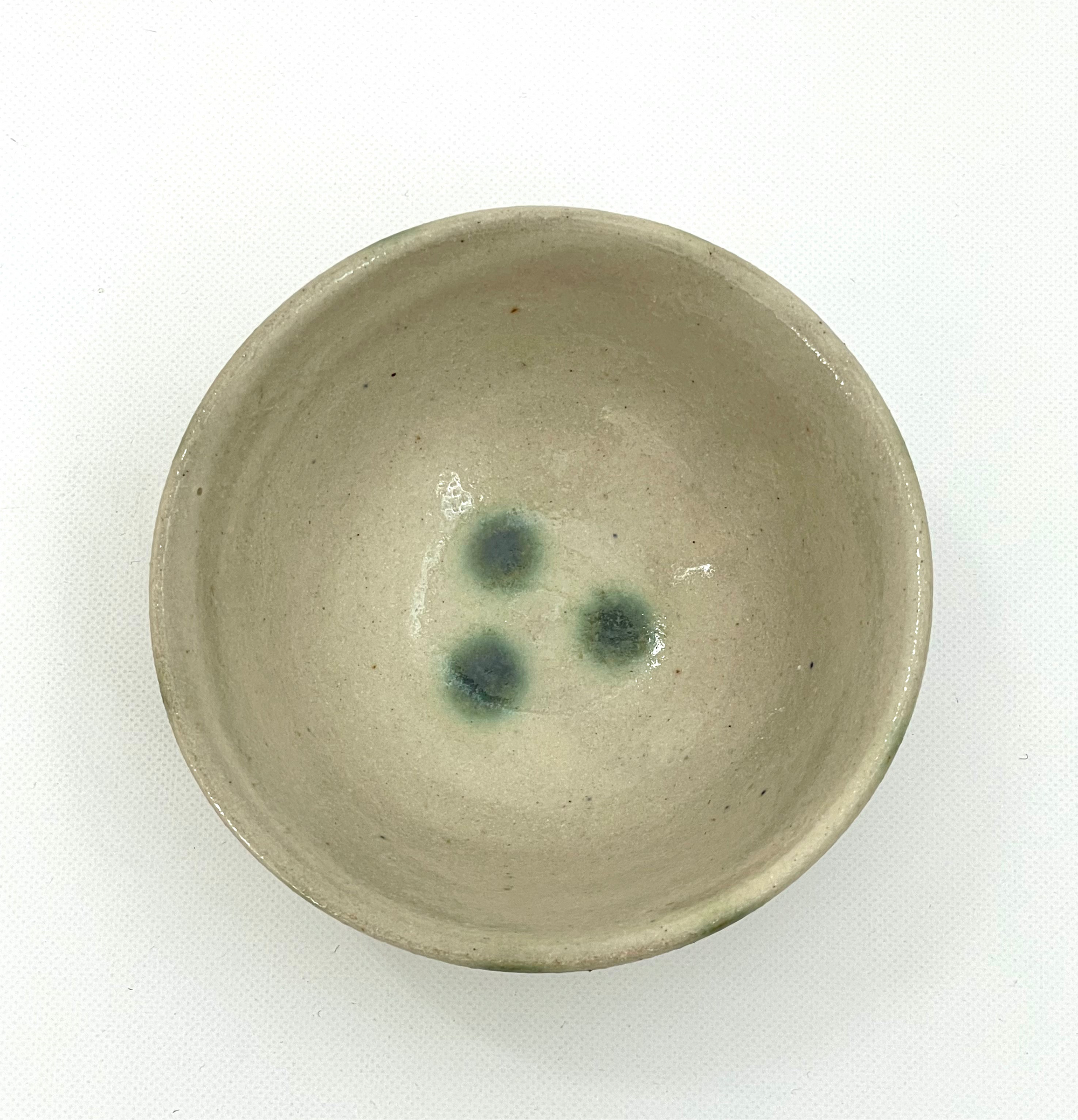 ドット飯碗2