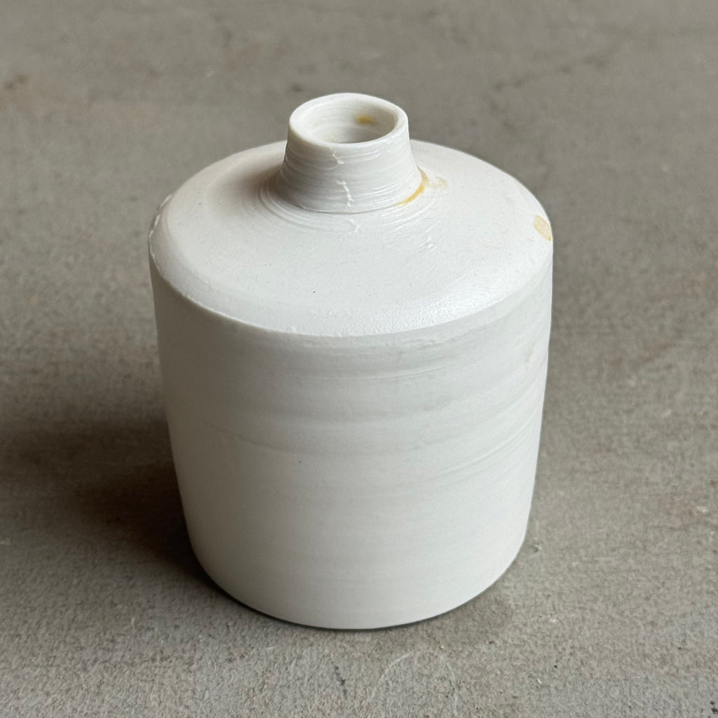 齋藤十郎 白磁一輪挿し①