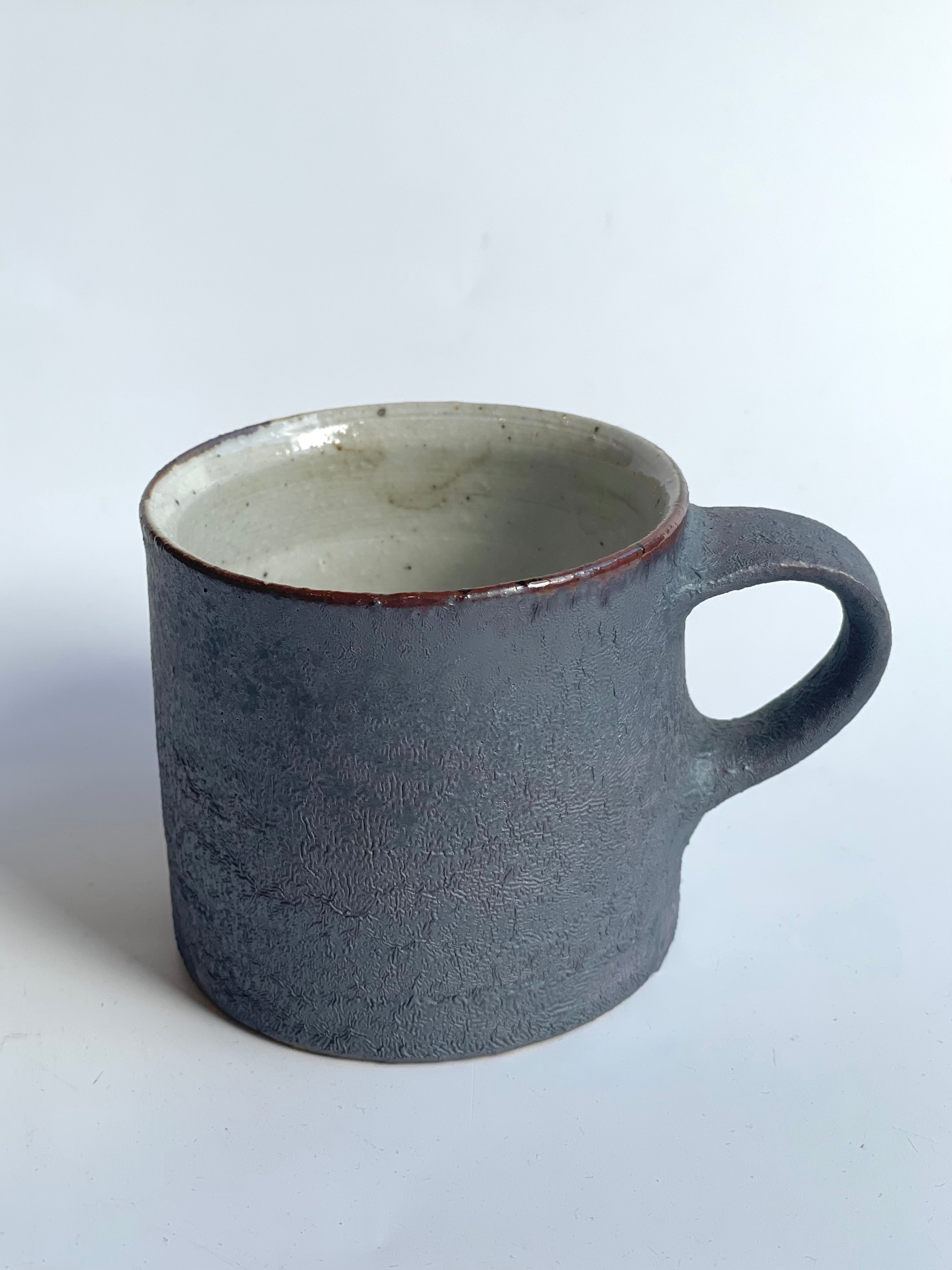 鉄釉マグカップ2