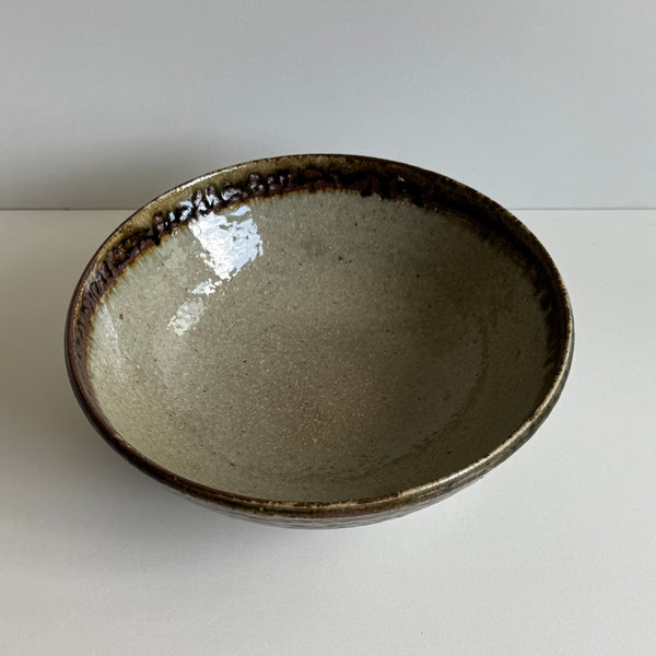 灰釉鉢