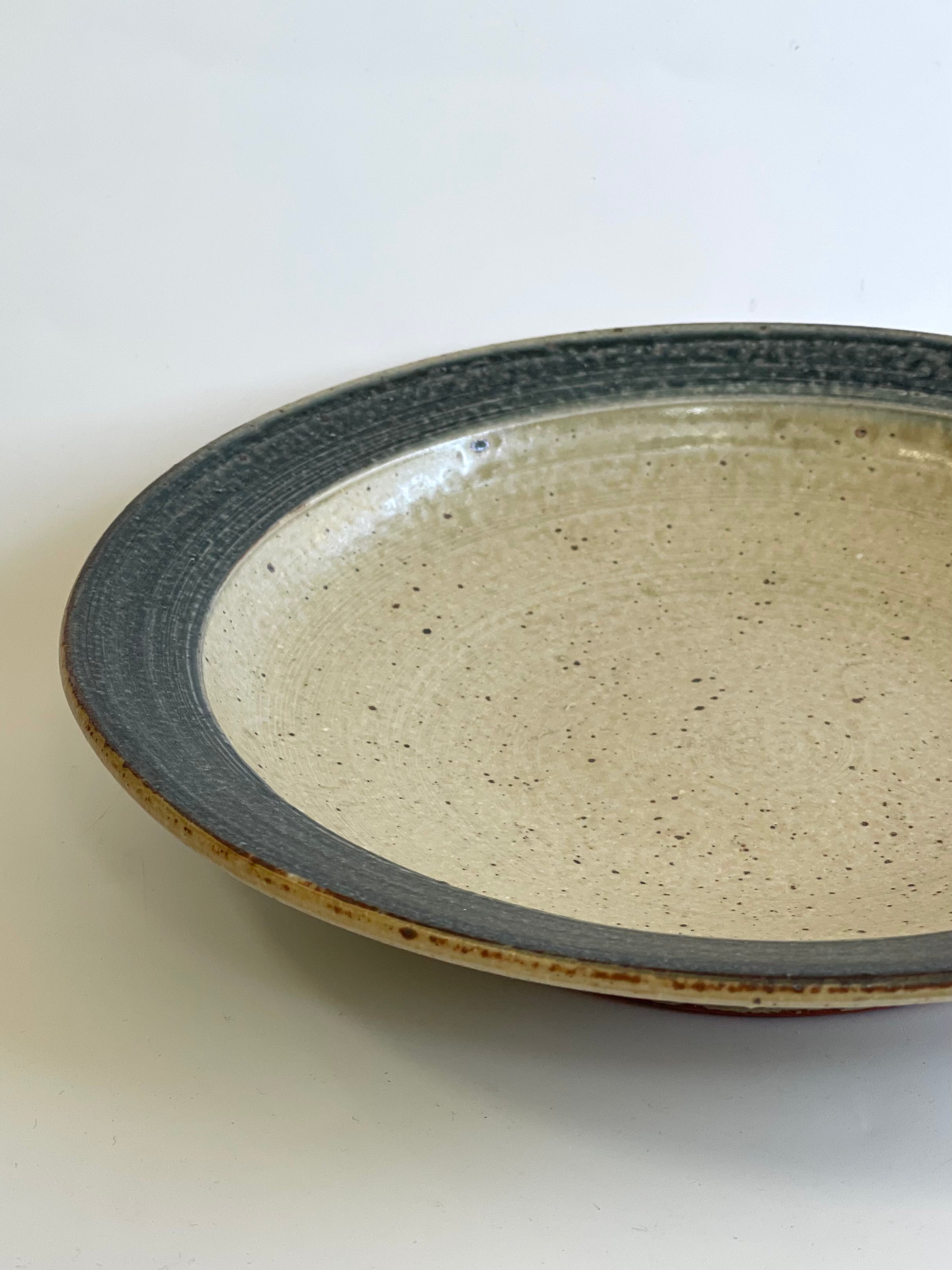 8寸皿 (いらぼ釉）