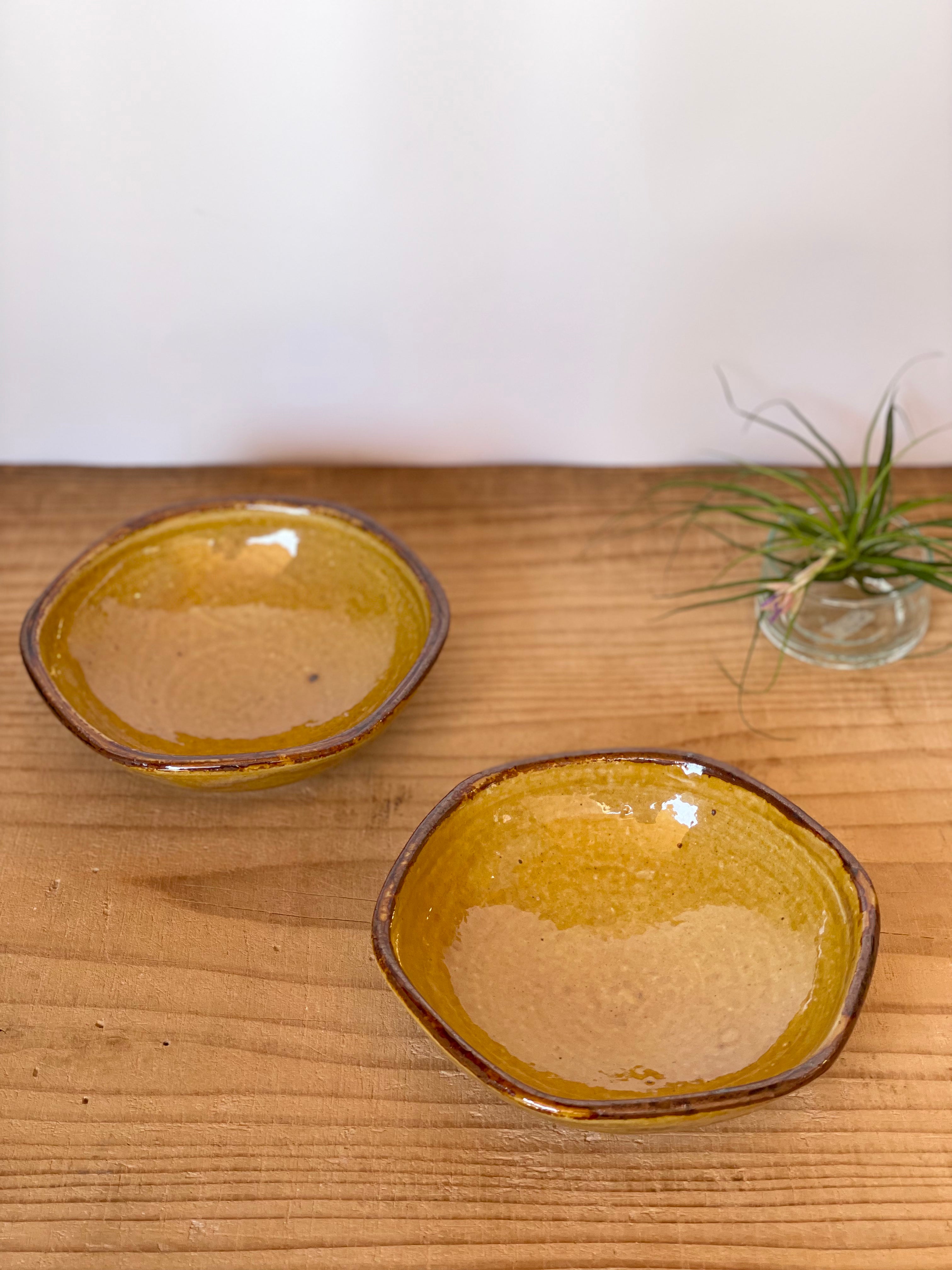 六角皿（黄釉）