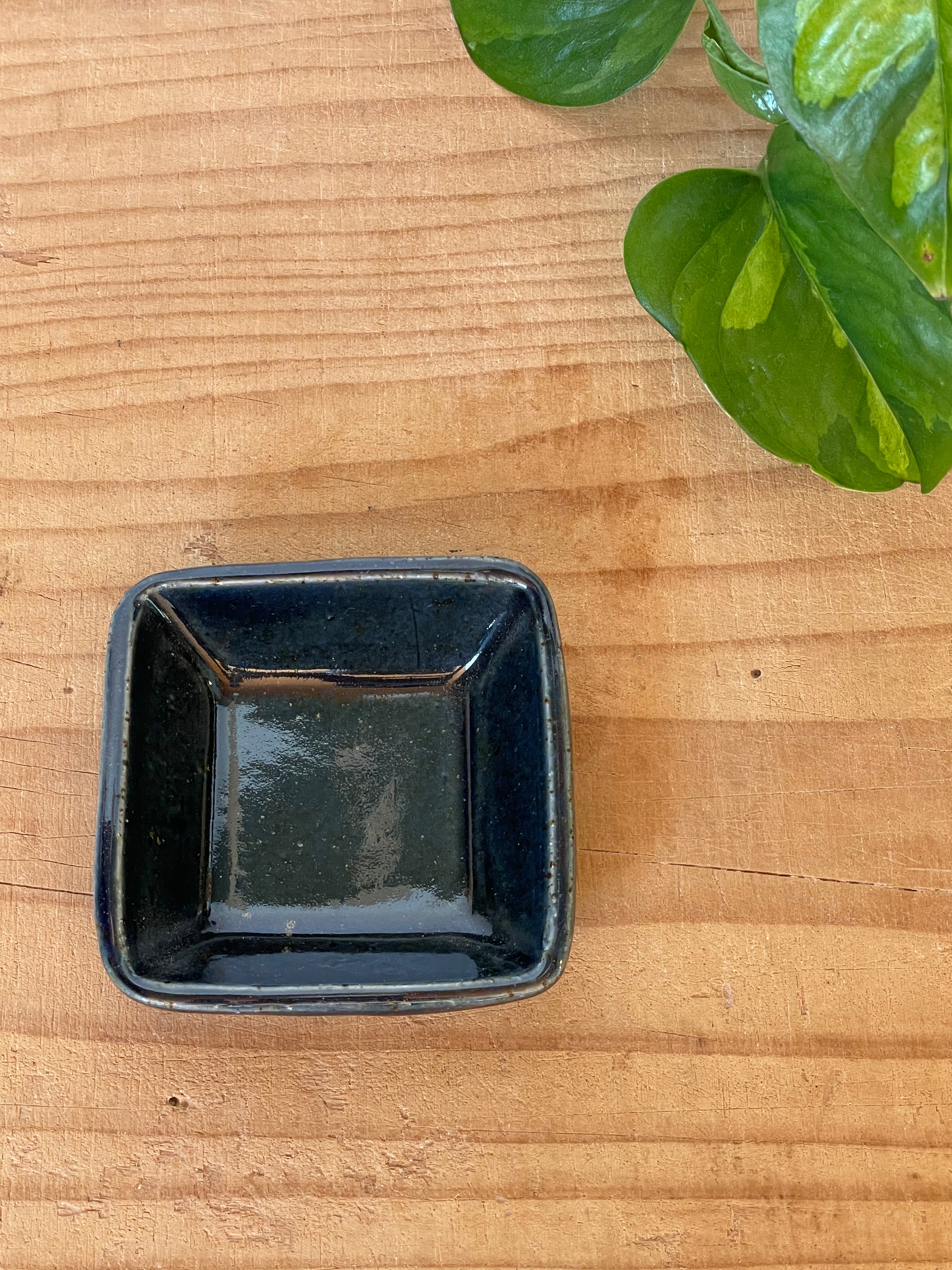 四角鉢 (象嵌.ゴス)