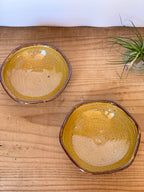 六角皿（黄釉）