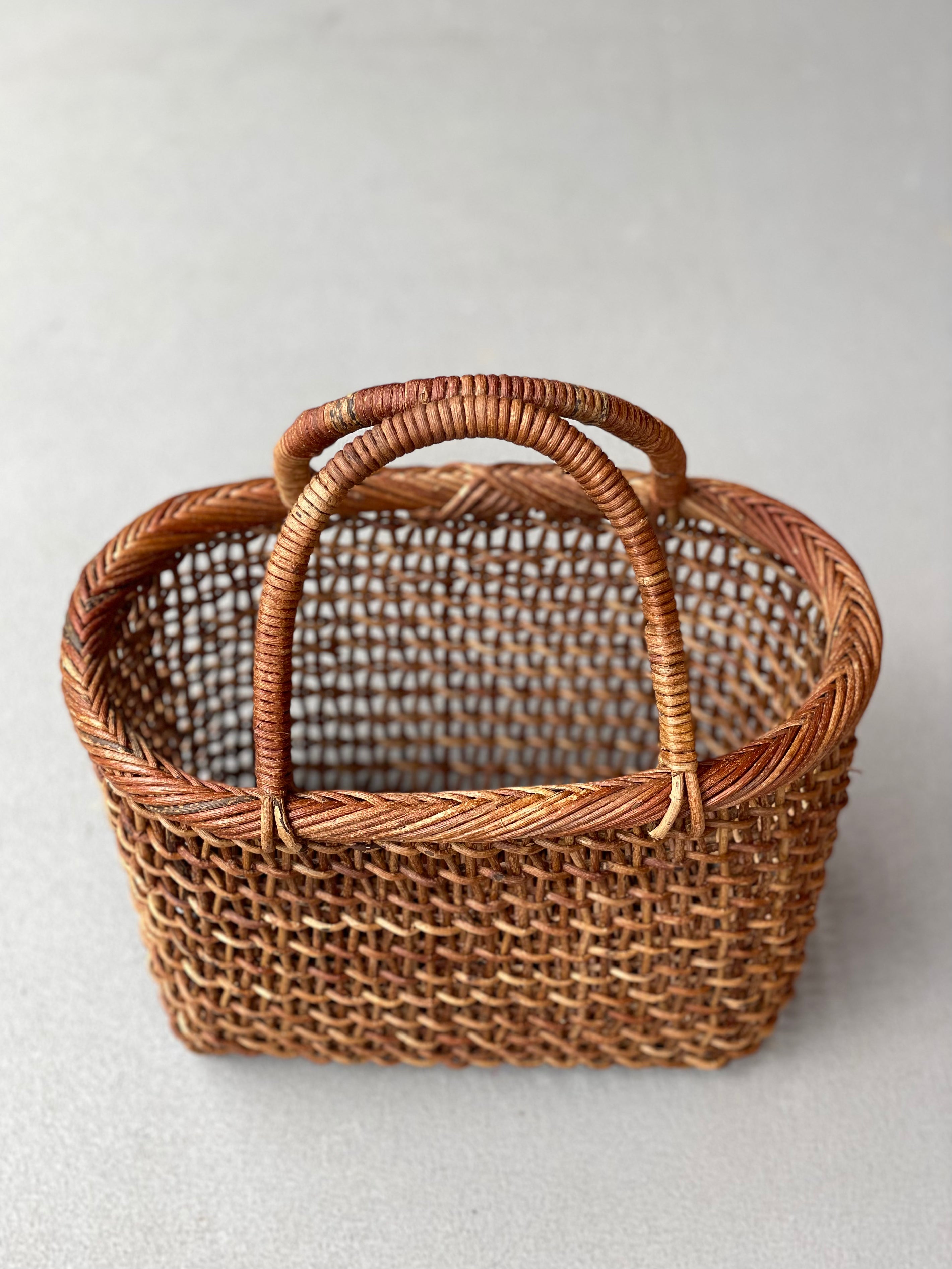 細目こだし編み７寸　あけびカゴ