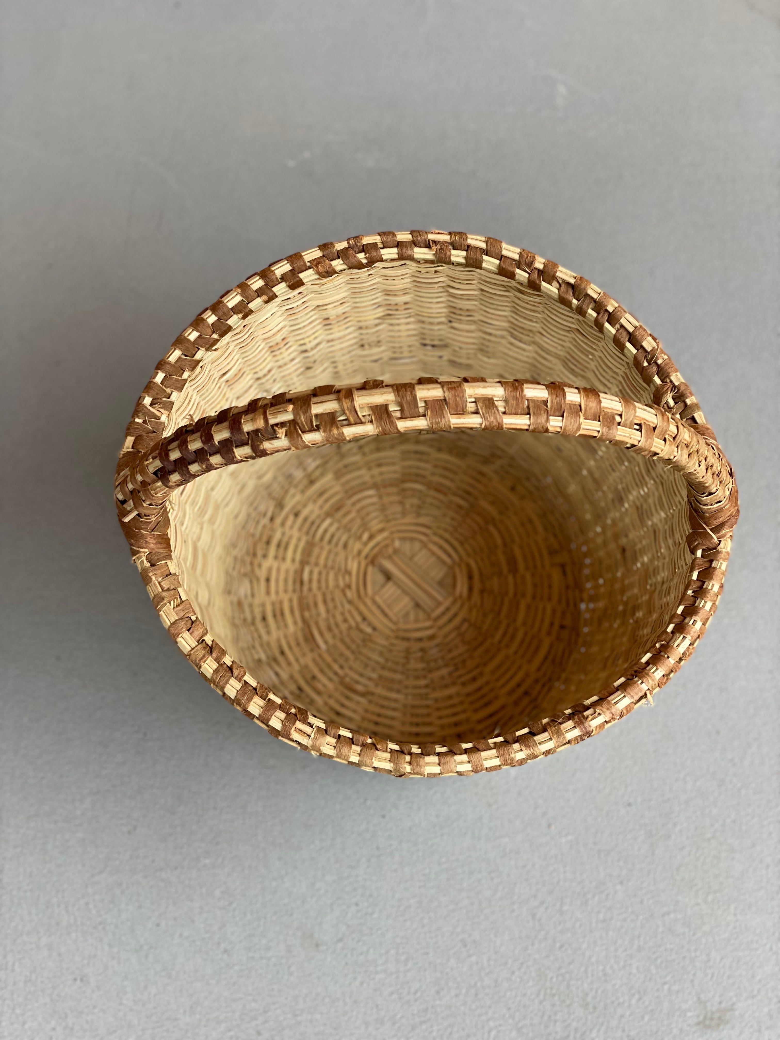 アチョリバスケット 取手付き（小）