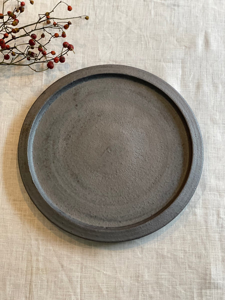 7寸鉄釉リム皿