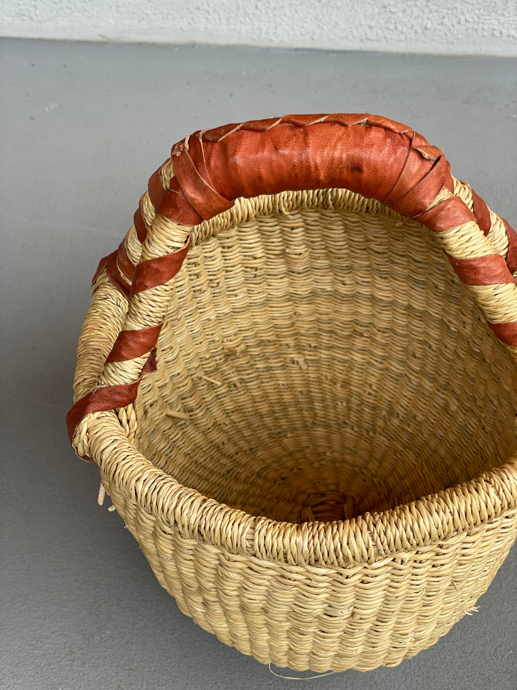 ブルキナカゴ(小)