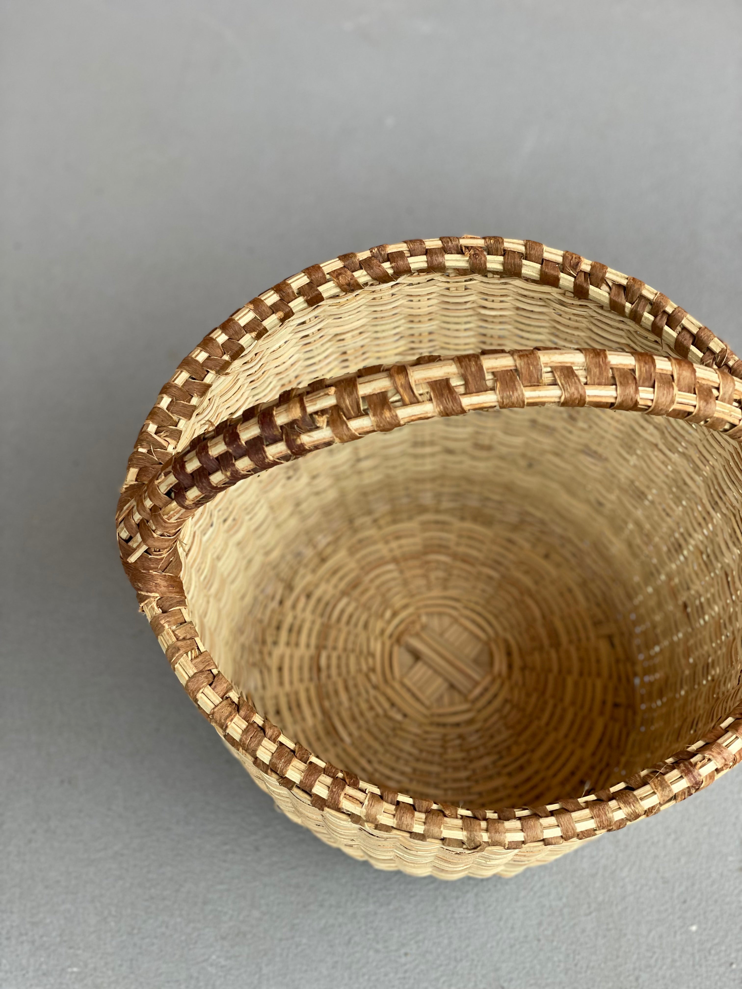 アチョリバスケット 取手付き（小）